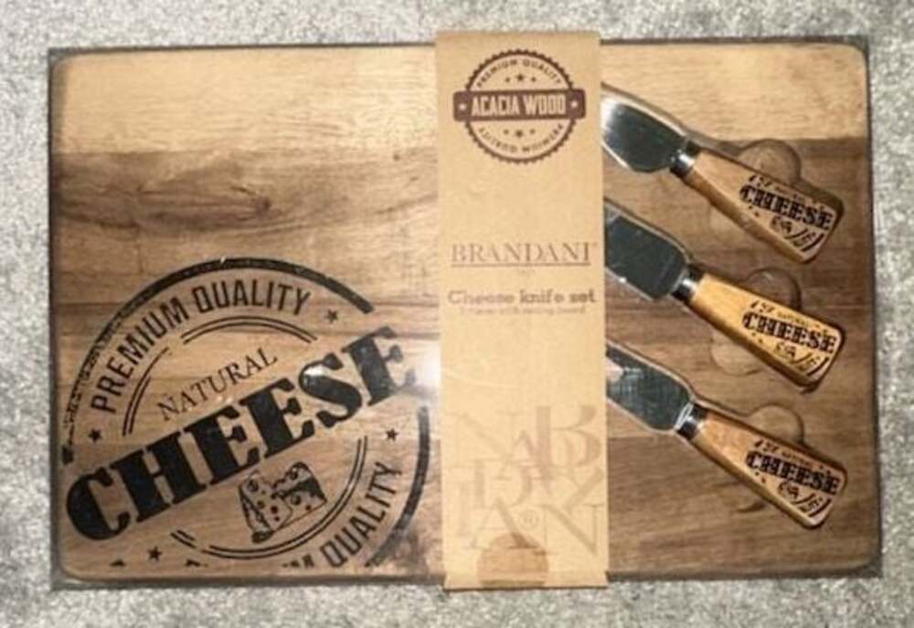 Brandani Italy 3-Piece Acacia Wood Cheese Knife and Cutting Board Set